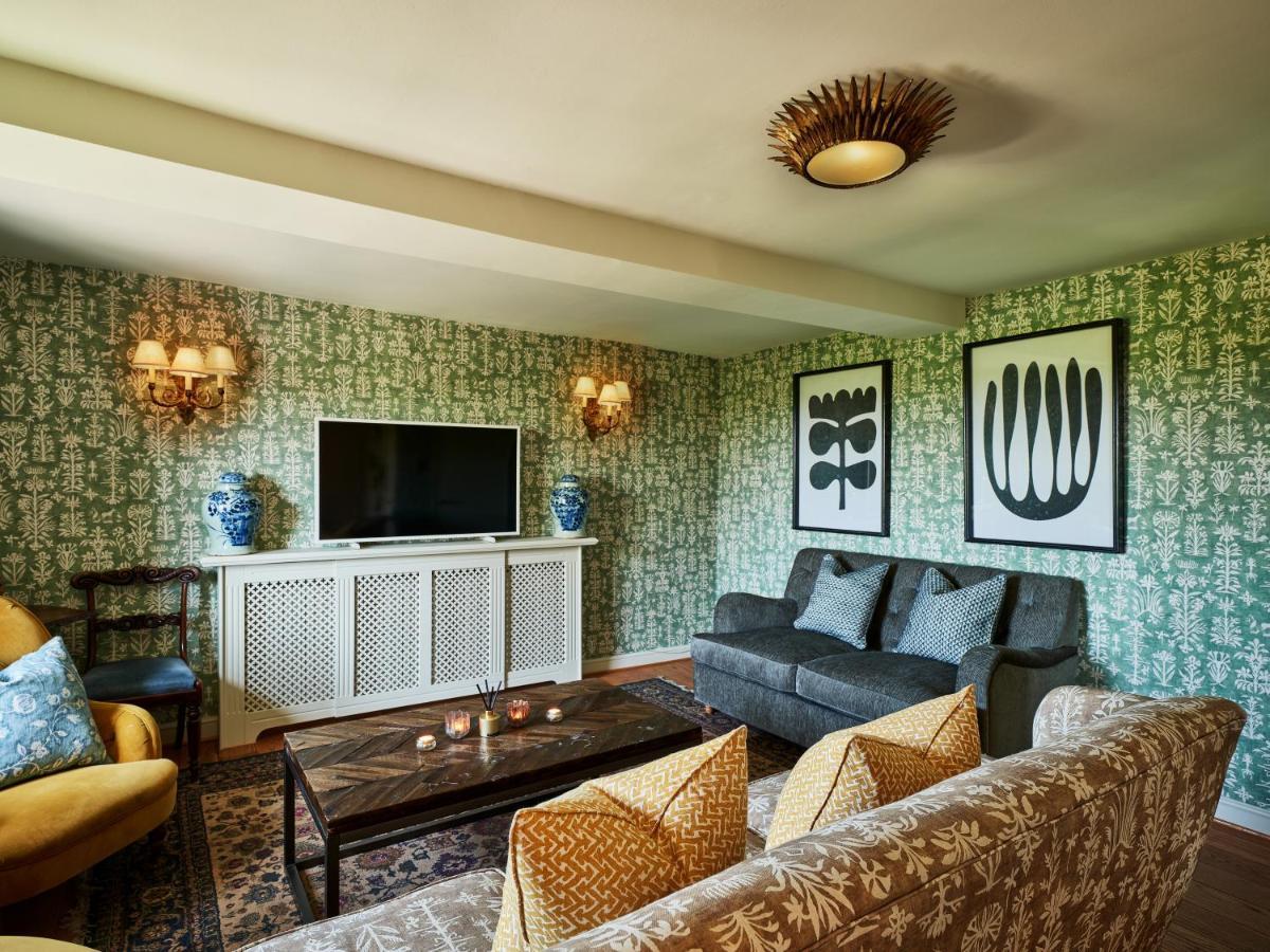 Townhouse Suites- Abbey Row Malmesbury Ngoại thất bức ảnh
